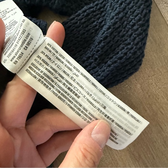 Hollister Navy Blue Waffle Knit Sweater - Picture 4 of 5